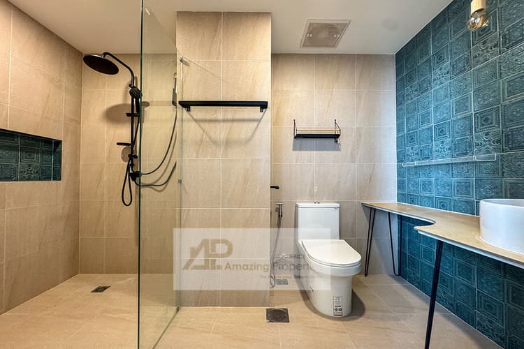 2-bedroom-Le-premier-23-(13)-1971.jpg