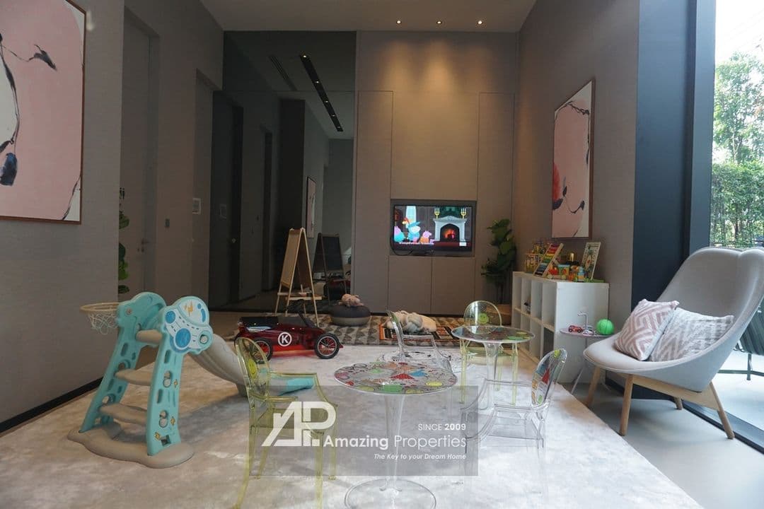 TELA-THONGLOR-29-5232.jpg